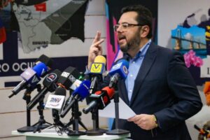 Candidato presidencial Antonio Ecarri pidió la libertad del exalcalde Ernesto Paraqueima