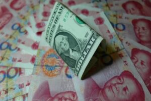China y sus socios han reducido su uso del dólar en el comercio desde 2022 |