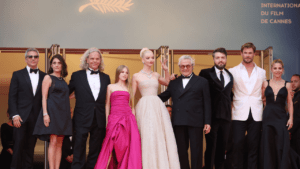 Chris Hemsworth y Anya Taylor-Joy en alfombra roja de Cannes