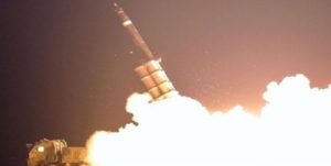 Corea del Norte dispara misil balístico al mar de Japón