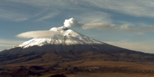 Ecuador: Tres volcanes activos muestran intensidades entre moderada y alta - AlbertoNews
