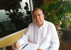 Edmundo González aplaude a Panamá por jornada democrática