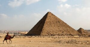 El descubrimiento de un brazo antiguo del Nilo podría ayudar a resolver el enigma más grande de pirámides de Egipto