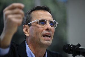 El exhorto de Capriles a Benjamín Rausseo y Enrique Márquez para que voten por Edmundo González