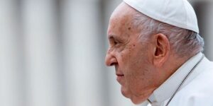 El papa Francisco señaló que la libertad de prensa es fundamental para informar de manera no ideológica - AlbertoNews