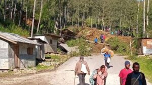 El tiempo juega en contra de la misión de rescate por el alud que sepultó un pueblo en Papúa Nueva Guinea