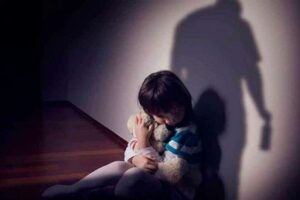 Estudio determinó que al menos 300 millones de niños sufren abuso sexual o acoso en internet cada año