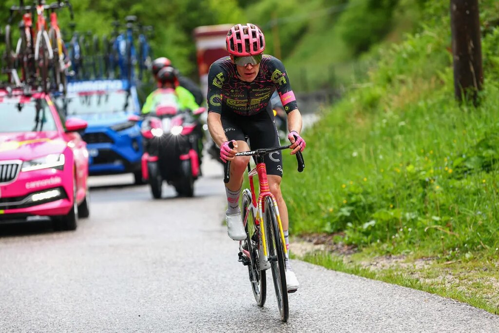 Giro de Italia: Pogacar, generoso, se divierte y permite ganar al joven alemn Steinhauser