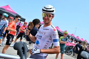 Giro de Italia: Tiberi (el mejor joven del Giro), un tipo despedido por matar a un gato y admirado por Pogacar