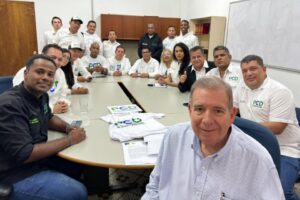 González Urrutia sostuvo reuniones con más organizaciones que le brindaron su apoyo