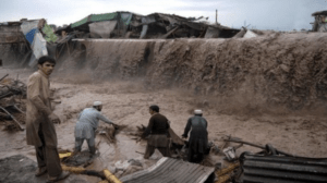“Inundaciones súbitas” matan a más de 300 personas en Afganistán