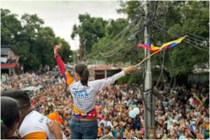 La impactante imagen de la multitud que acompañó a María Corina Machado en Amazonas (+Video)