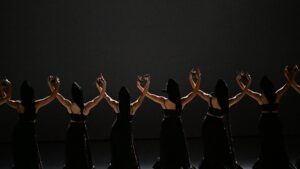 Las fotos de Ruven Afanador se convierten en danza en España