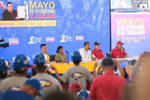 Maduro anunció el aumento del “ingreso mínimo integral” a 130 dólares (+Video)