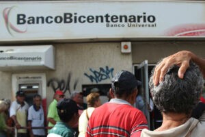 Maduro convertirá el Bicentenario en el primer banco digital del país y decidió “entregárselo” a los trabajadores (+Video)