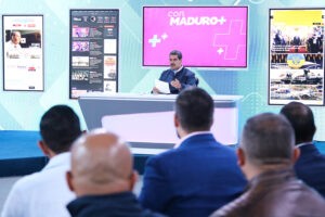 Maduro cuestiona a Milei por salida de Telesur en Argentina