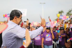 Maduro instó a las mujeres a defender la patria y unificar la familia - Yvke Mundial