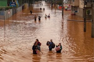 Más de 40 mil refugiados de Venezuela y Haití afectados por inundaciones en Brasil, según Acnur