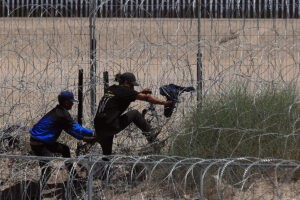 Medidas de México y EE. UU. ponen en peligro a los migrantes en la frontera