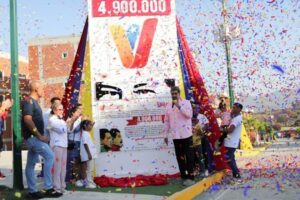 Nicolás Maduro anunció en Guatire que construirá 2 millones de viviendas en los próximos seis años