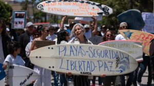"Nuestros corazones están rotos", dicen padres de surfistas asesinados en México - AlbertoNews