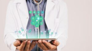 Paisas crearon aplicativo con inteligencia artificial que ha agendado más de 5 millones de citas médicas en la región