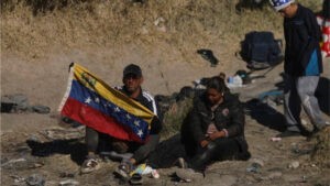 Piden a gobiernos políticas de protección a migrantes venezolanos