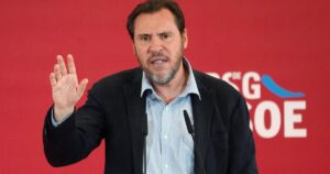 Puente critica que Feijóo "apoye" a Milei antes que "a su Gobierno": "Es imposible distinguirle de la extrema derecha"