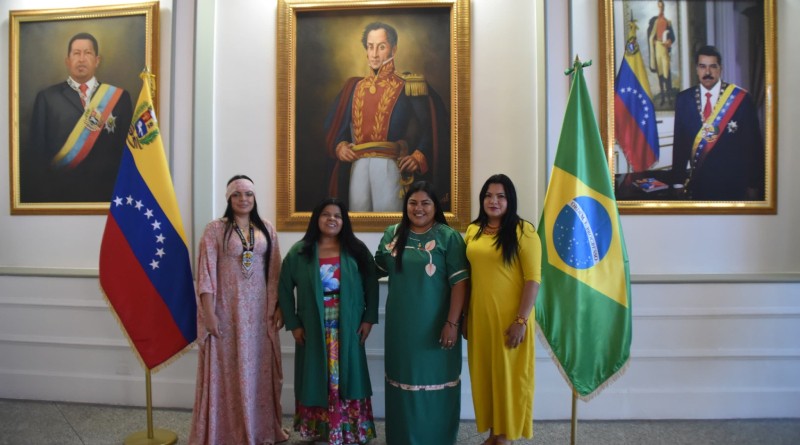 Reciben a la ministra de pueblos indígenas de Brasil