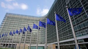 UE alivia temporalmente sanciones a miembros del CNE