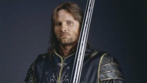 Viggo Mortensen coló su espada del Señor de los Anillos en su nueva película