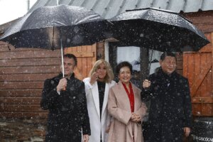Xi Jinping visita Serbia 25 aos despus del bombardeo de la OTAN contra la embajada china: "El pueblo chino nunca olvidar este acto brbaro"