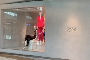 Zara habría facturado $360 mil en su primer día de apertura en Sambil Chacao