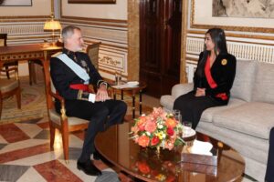 critican que el rey de España haya recibido las credenciales de Gladys Gutiérrez como embajadora de Maduro