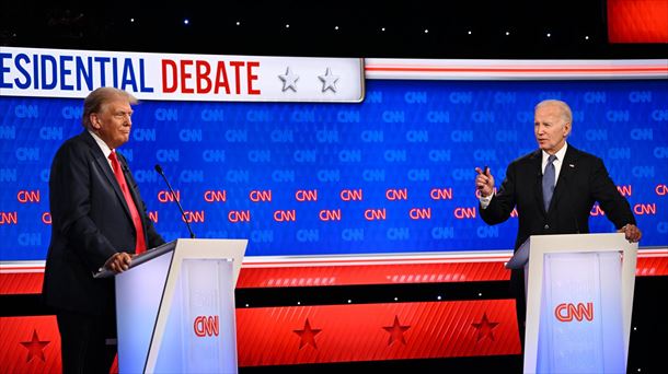 Trump, agresivo y confiado, carga contra un titubeante Biden en un debate decisivo