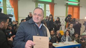 A los uruguayos nos gusta votar, destacó Álvaro Delgado