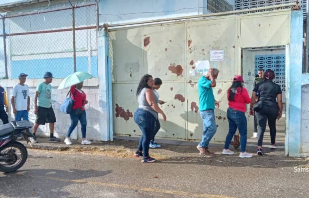 Abrieron centros de votación para el simulacro de las presidenciales en Venezuela