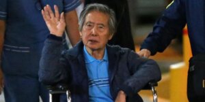 Alberto Fujimori se afilia a Fuerza Popular y el partido no descarta su candidatura presidencial