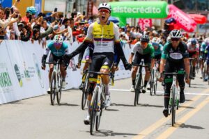 Alejandro Osorio se impuso en la Etapa 2 de la Vuelta a Colombia 2024