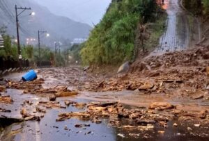 Asciende a 17 el número de fallecidos por las lluvias en la zona andina de Ecuador - AlbertoNews