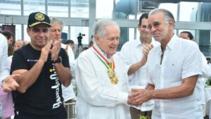 Autoridades y gremios del Atlántico exaltan ejemplo de Luis Carlos Sarmiento Angulo para el desarrollo regional