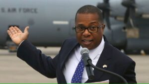 Brian Nichols: Elecciones en Venezuela aún pueden ser competitivas