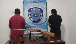 CPEZ arresta a dos hombres por amenazar de muerte a una mujer