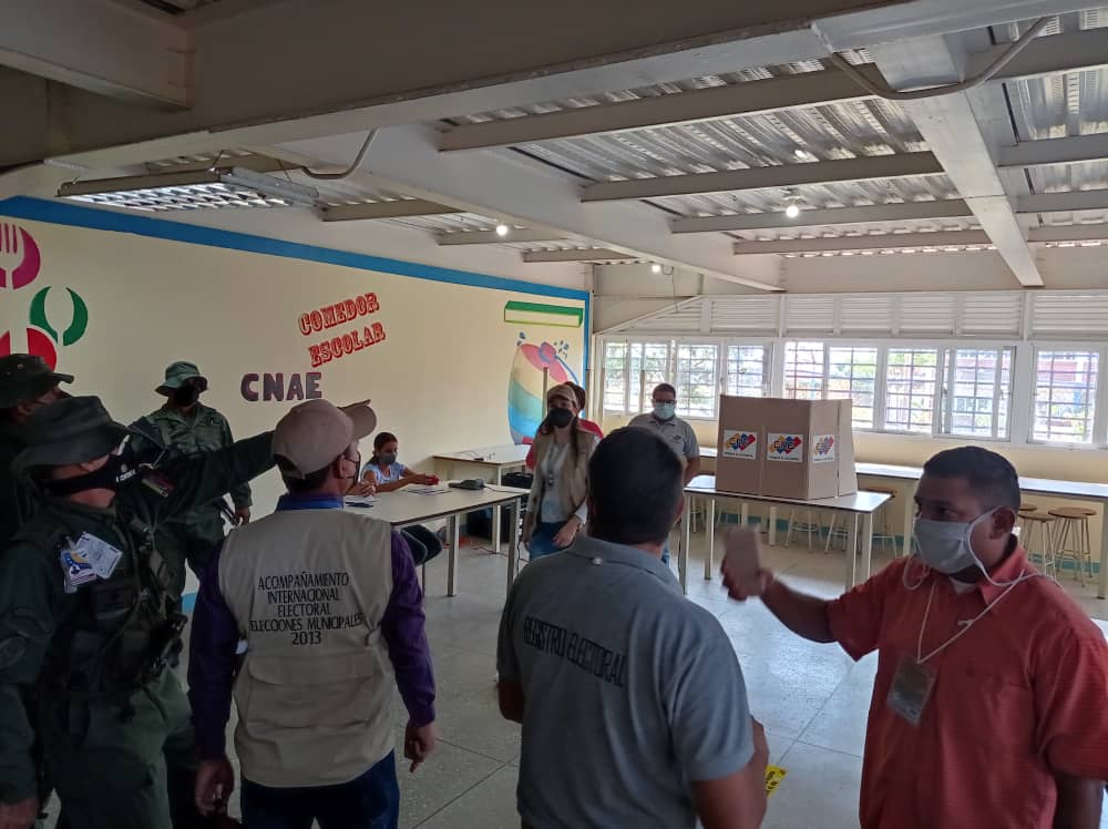 Cambios en el tabla mesa para las elecciones presidenciales que denuncia María Corina: ¿qué implicaciones tienen?