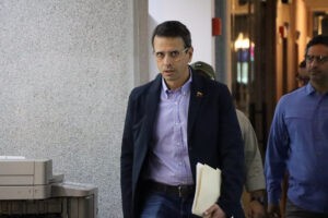 Capriles pide "echar el resto" con la organización para presidenciales