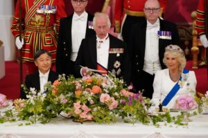 Carlos III celebra la "amistad" con Japón en banquete para la pareja imperial en Londres - AlbertoNews