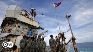 China acusa choque de barcos en mar disputado con Filipinas – DW – 17/06/2024