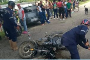 Colisión entre vehículo dejó dos lesionados en Cojedes