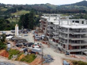 Colombia gana demanda en su contra por megapredio de la mafia | Gobierno | Economía