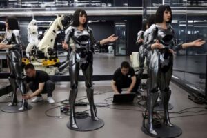 Crear robots humanoides capaces de transmitir emociones
